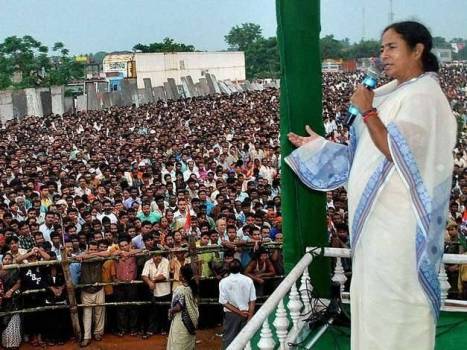 Trinamool Chairperson spreads the message of development at Uluberia