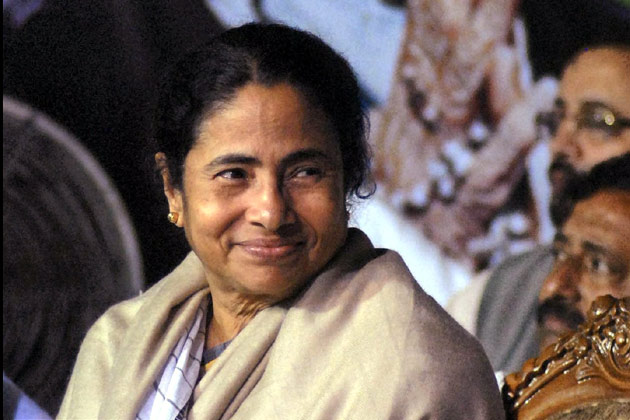 WB CM chairs an administrative meeting at Howrah district