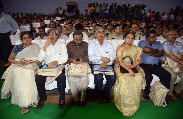 Dignitaries praise WB Govt’s 100th administrative meeting