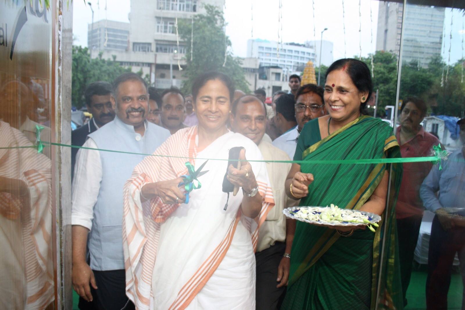 A slice of Bengal in New Delhi: WB CM inaugurates “Biswa Bangla” showroom