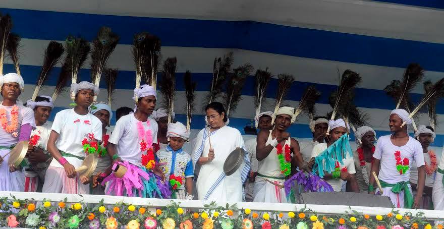 Bengal Govt to rope in folk artistes under Lok Prasar Prakalpa to spread dengue awareness Bengal Govt to rope in folk artistes under Lok Prasar Prakalpa to spread dengue awareness
