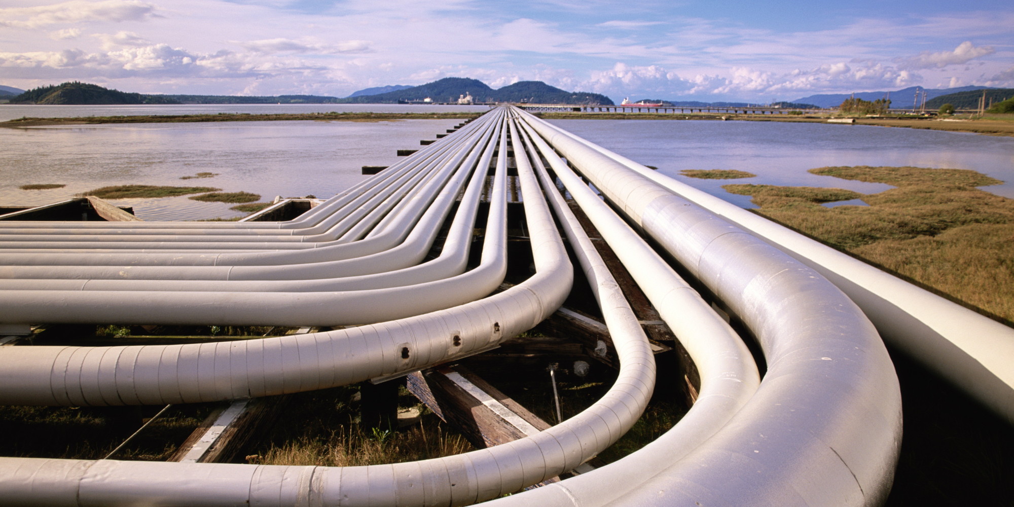 Bengal Govt to build drinking water pipelines across three districts