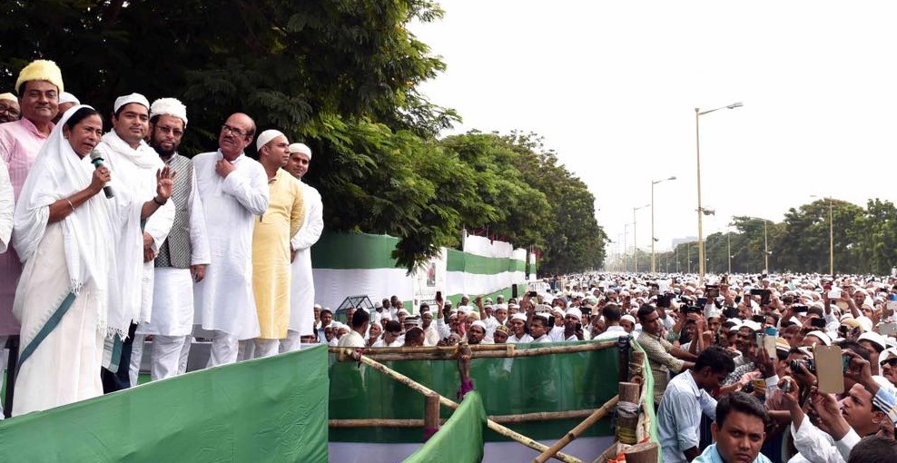 Mamata Banerjee spreads message of brotherhood and unity