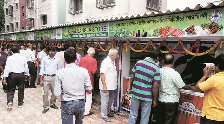 Bangla Govt replacing plastic bags with jute at Sufal Bangla stalls