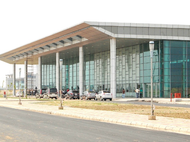Bengal Govt speeds up process for setting up regional airports Bengal Govt speeds up process for setting up regional airports