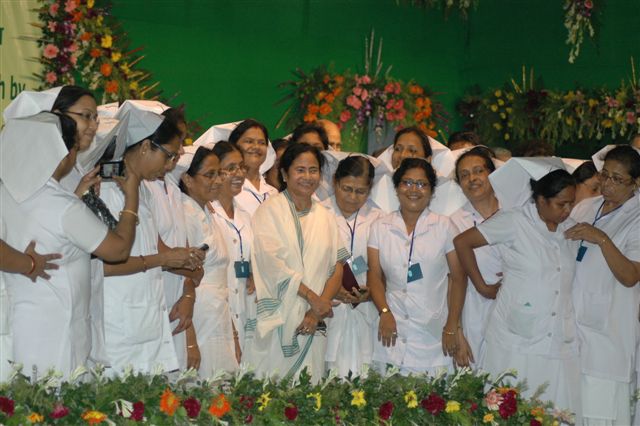 Bengal Govt to upgrade sub-health centres, recruit more than 5,000 nurses