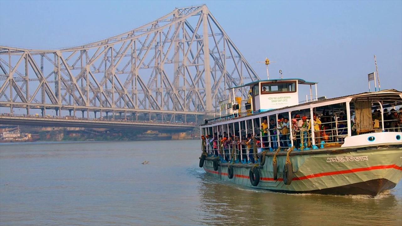 Bengal Govt to employ ‘jalasathi’ for safety of passengers