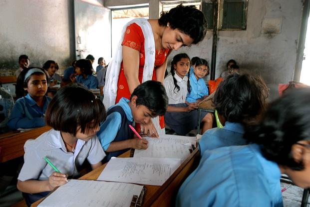 Bengal Education Dept to help teachers teach English better through mobile app Bengal Education Dept to help teachers teach English better through mobile app