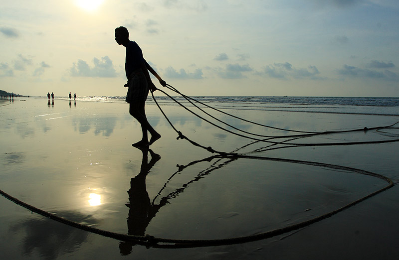 Bengal Govt to set up training centre for fishermen