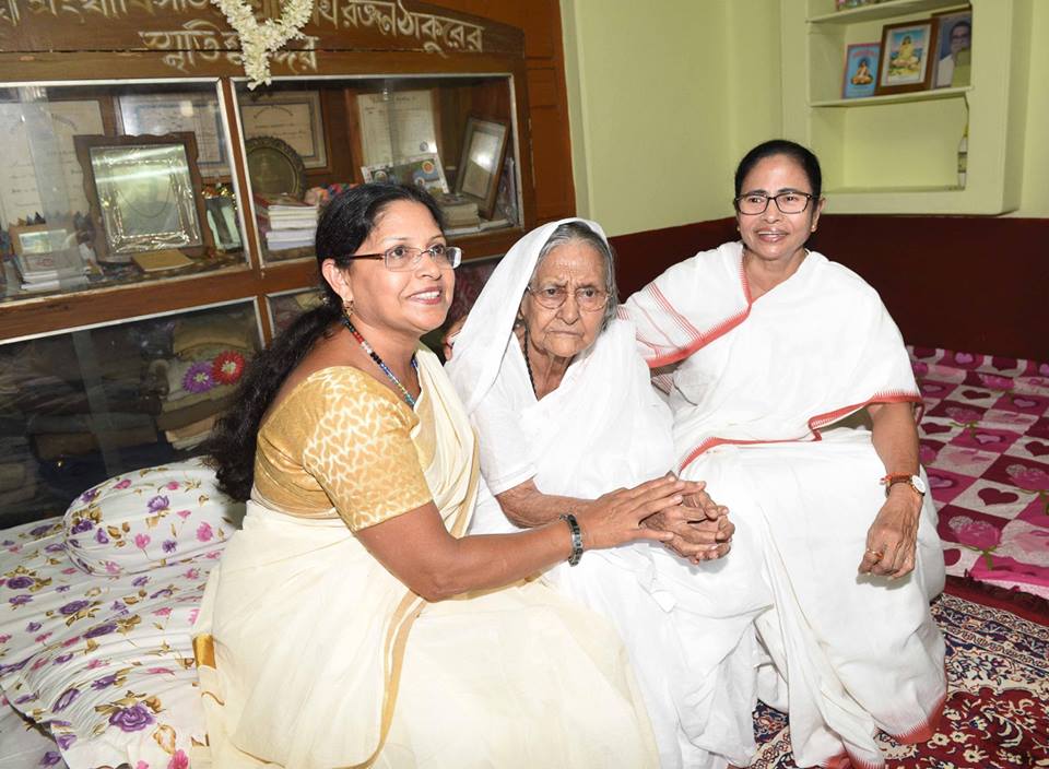 Bangla CM gifts a university to Thakurnagar on Boro Ma’s birth centenary