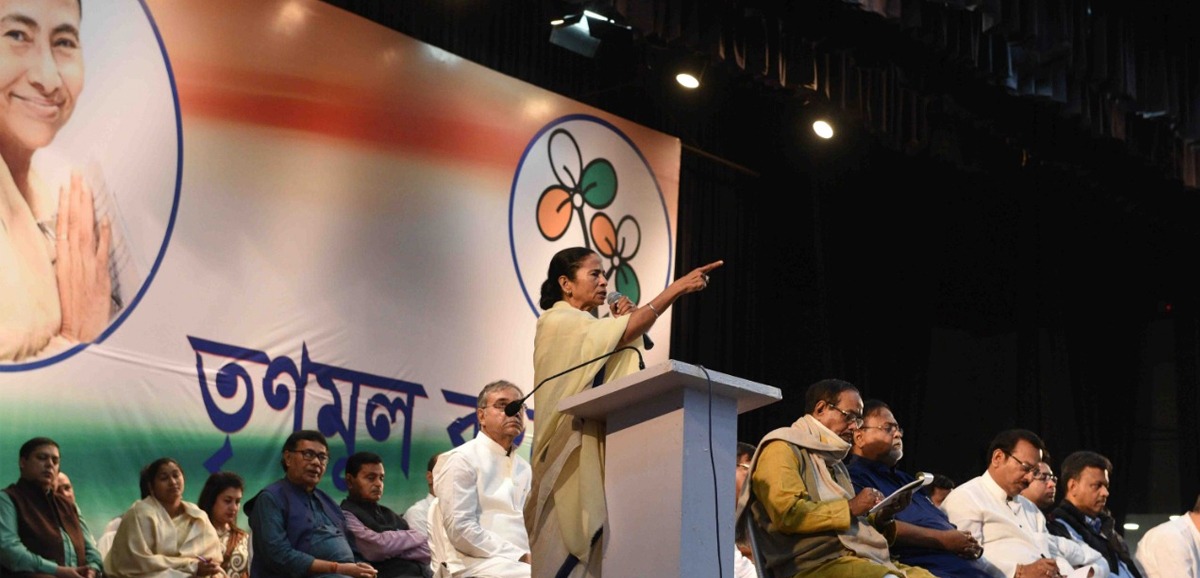 The dictatorial Modi Govt must go: Mamata Banerjee