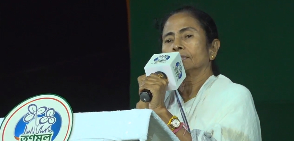 Each vote against BJP will be revenge for attack on Vidyasagar’s statue: Mamata Banerjee at Behala