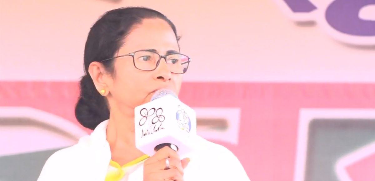 Youth must come forward and join politics: Mamata Banerjee at Belpahari