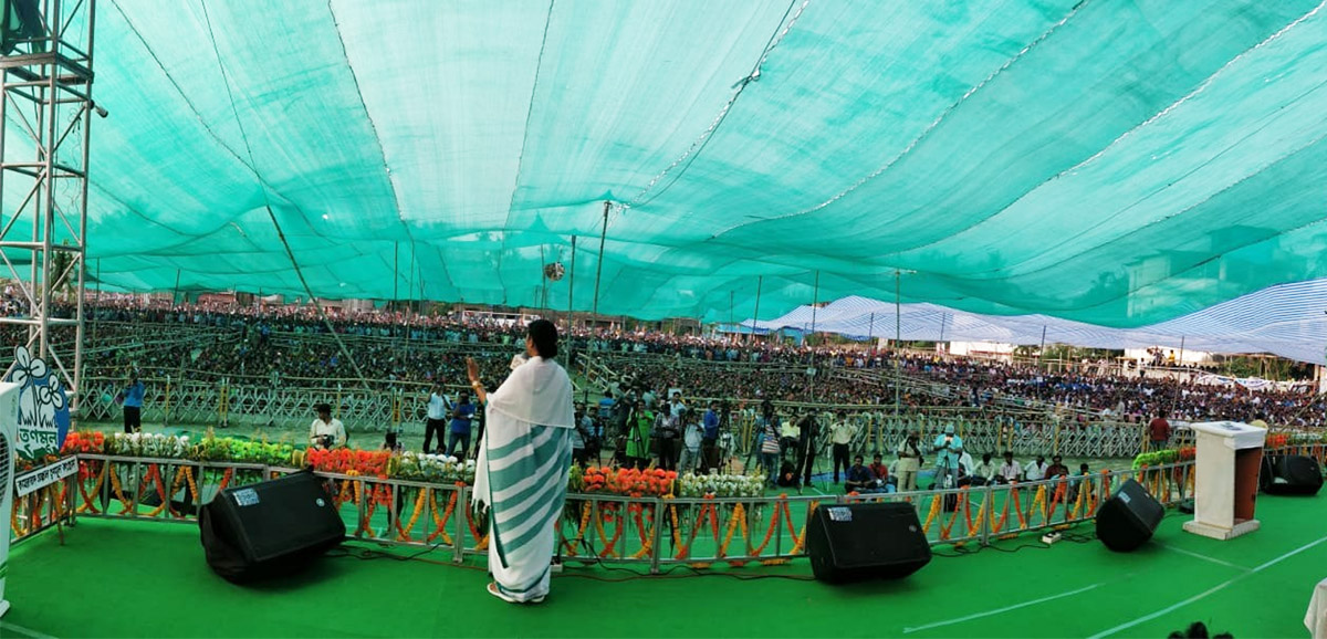 National media too scared to say anything against Modi: Mamata Banerjee at Sonarpur
