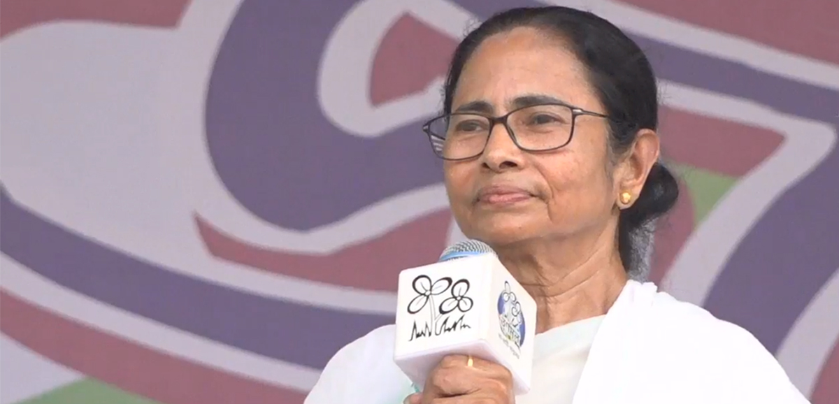 Central forces and money can’t win Modi elections: Mamata Banerjee at Jadavpur