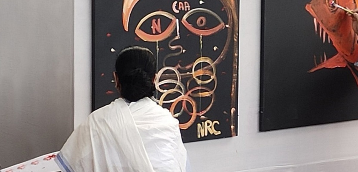 This silent protest by artists will be an example for the entire country: Mamata Banerjee