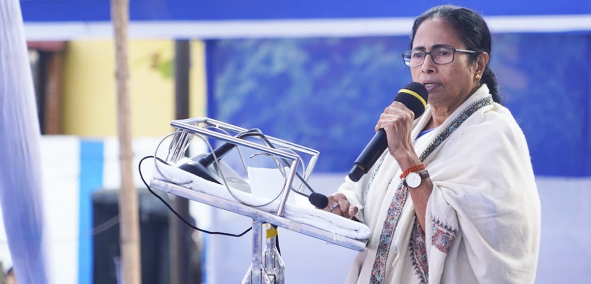 We won’t let them divide Bangla: Mamata Banerjee